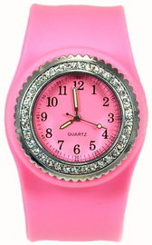 Dziewczyny Ladies różowy Snap Slap Watch Wristband silikonu z technologią Crystal Set ramką