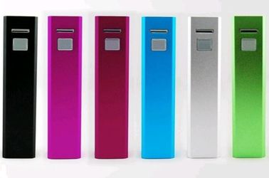 Uniwersalny pomadki Mini Moc Banku 2600mAh na telefon / iPod