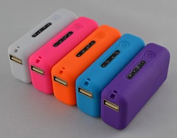 2600mAh USB Przenośny bank energii z LED Light, Red / różowy / zielony
