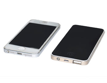 Zewnętrzna bateria bankiem uniwersalnym zasilania mobile szczupła aluminium ładowarka