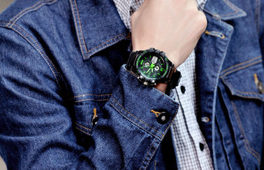 OEM Man Dual Time Strefa Analogowy Cyfrowy Wrist Watch Z godzinowe Chime