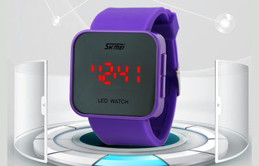 Wommens Różowy zegarek cyfrowy ABS Case LED Wrist Watch 1 ATM Wodoszczelność