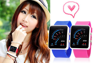 Czarny 12/24 Godzina LED Cyfrowy Wrist Watch Alloy Case dla nastoletnich
