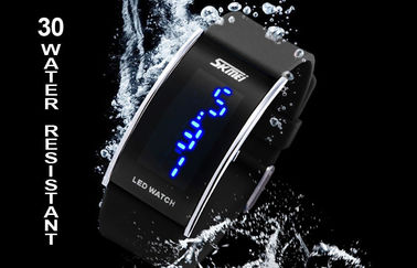 Unisex PU Pasek LED Cyfrowy Wrist Watch 3 ATM Wodoszczelność