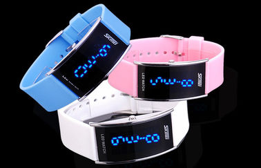 Unisex PU Pasek LED Cyfrowy Wrist Watch 3 ATM Wodoszczelność