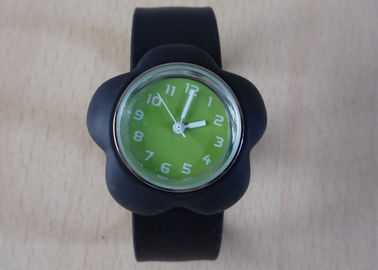 Czarny Flower Fashion Quartz Dial Case Zielona Silicone Nadgarstek Slap Zegarki 1 atm